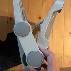 【取りに来て頂ける方に】【在庫2点】フットレスト　足置き　デスク下の画像