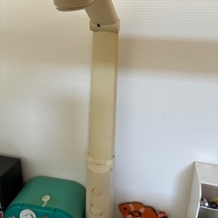 今風のブルー勉強机　差し上げますの画像