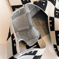 【未使用品】ニットバッグラージ フェイス柄 ブロックチェック マルシェバッグ（定価3,520円）の画像