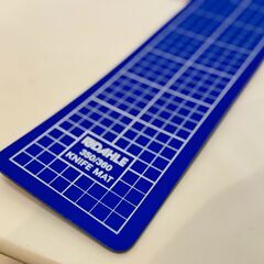 カッター付き定規＆カッター台｜ダーレー紙用カッタールーラーの画像