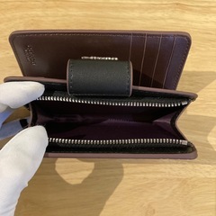 コーチ　シグネチャーブラック2つ折財布【新品未使用】の画像