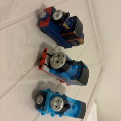 トーマスとミニカーの画像