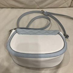ショルダーバッグの画像