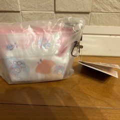 BTSのイヤホンポーチの画像