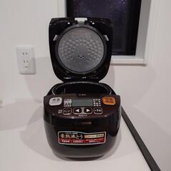 象印 ZOJIRUSHI 炊飯器 マイコン炊飯ジャー 3合炊き 2016年製 NL-BA05の画像