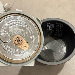 炊飯器 東芝 5.5合 真空圧力IH TOSHIBAの画像