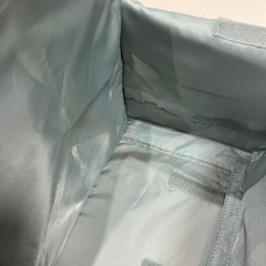 オムツ収納ケースとおもちゃそれぞれの画像