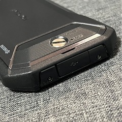 激安　TORQUE 5G KYG01 ブラック　SIMフリーの画像