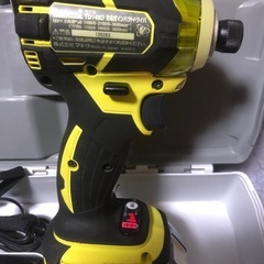 ③マキタインパクトドライバTD148D中古美品オリジナルハウジングの画像