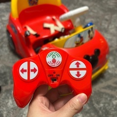 子供用電動乗用カー（リモコン付き）の画像