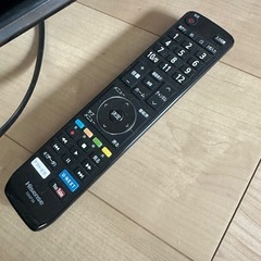 テレビ　32インチの画像