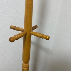 木製 ポールスタンドの画像