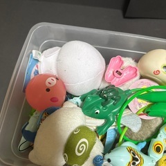 おもちゃ箱ぬいぐるみの画像