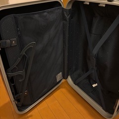 キャリーケースの画像
