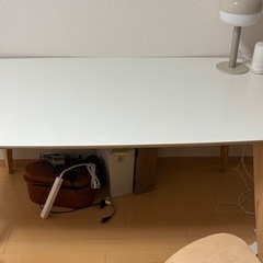 IKEA ダイニングテーブル　チェア　スツールの画像