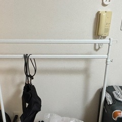 ハンガーラックの画像