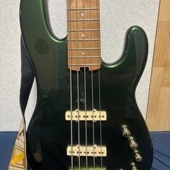 Charvel Pro-Mod San Dimas Bass JJ V Caramelized -Lambo Green Metallic【5弦】の画像