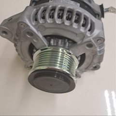 ハイエース　オルタネーター DENSO KDH201V　KDH206V　ダイナモ の画像