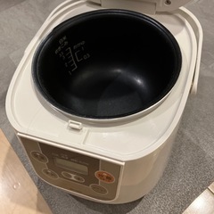 炊飯器　3.5合炊きの画像