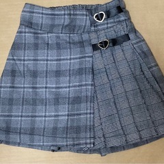 女の子　スカート２枚の画像