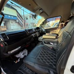 最終価格8/23売却　超美車・カスタム70万超】ハイエース グランドキャビン 4WD／H28年式／8万km未満／車検満タン／ベッドキット・シート改造・モニター付き！ の画像