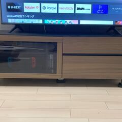 テレビボードの画像