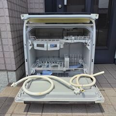 格安★パナソニック★Panasonic★電気食器洗い乾燥機★食洗機★乾燥機★食器洗い機★NP-TR6★2014年製★の画像
