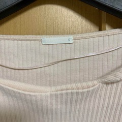 ※非対面※ 【美品】数回着用GU カットソー S サーモンピンク ジーユーの画像