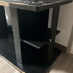 受け取り手ほぼ確定。SONY48インチのテレビとテレビ台。バラ購入OK。埼京線、戸田駅や戸田周辺 でしたら車でご自宅まで運びます。の画像