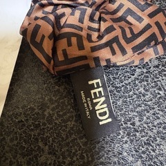 FENDI ブレスレット シュシュの画像
