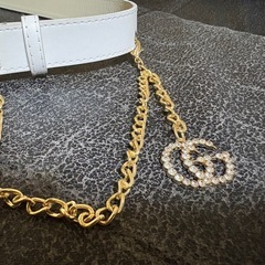 GUCCI グッチ キラキラ ホワイト 白 ベルト 105cmの画像