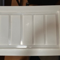 ローラ付収納ケースの画像