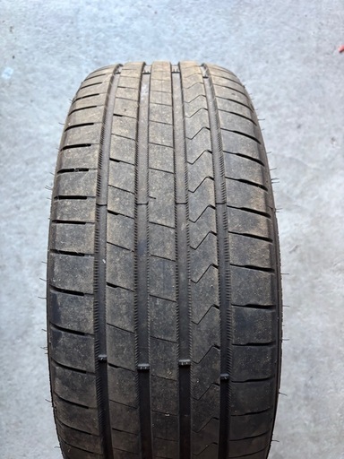 夏タイヤ 205/45R17
