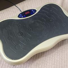 振動マシン Bluetooth機能付き 音楽再生 ぶるぶるマシーン ブルブルマシン　筋トレ 腹筋 エクササイズ 運動器具 フィットネス ダイエット 体幹 脂肪燃焼 バランスウェーブ 足 腰 全身の画像