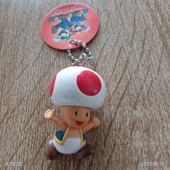 スーパーマリオのキーホルダーの画像