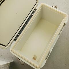クーラーボックス　つりの画像