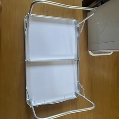 決まりました。アウトドア無名折りたたみ式ミニ机の画像