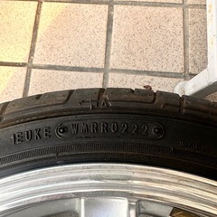 車　ホイールの画像