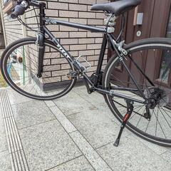 自転車　クロスバイクの画像