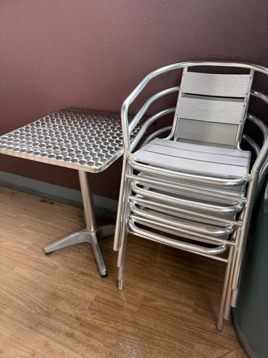 テラス用　テーブル＆チェアー４脚