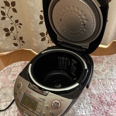 炊飯器の画像