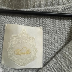 【エスパス】 グレー 長袖セーター おしゃれ レディース スリット Mの画像