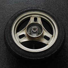 スズキ　アドレスv50 フロントホイールの画像