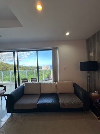 オシャレ過ぎ！ボーコンセント　三人掛けソファ