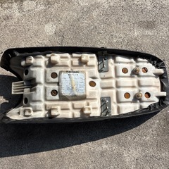 zzr250純正シートの画像