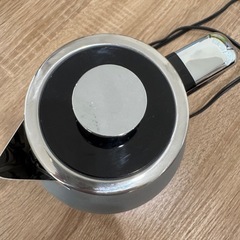 電気ケトル 1.0L ほぼ未使用の画像