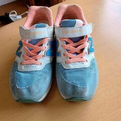子ども用ナイキスニーカーの画像