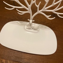 アクセサリー収納　鹿デザイン　白系 の画像