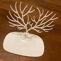 アクセサリー収納　鹿デザイン　白系 の画像