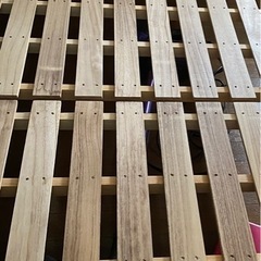 組み立てシングルベッドの画像